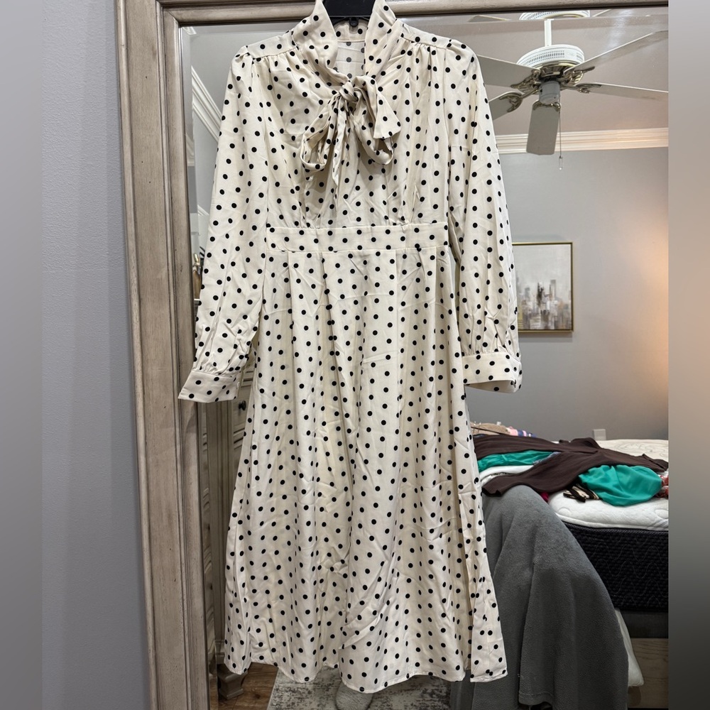 Polka Dot Bow-Tie Dress - Picture 2 of 3